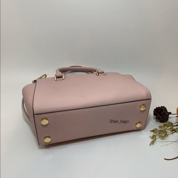 Michael Kors Selma Medium Satchel - Picture 4 of 8